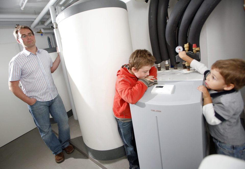 heat-pumps-father-dad-kids-2fee0f2718bdcbf0564906711ad38f3d